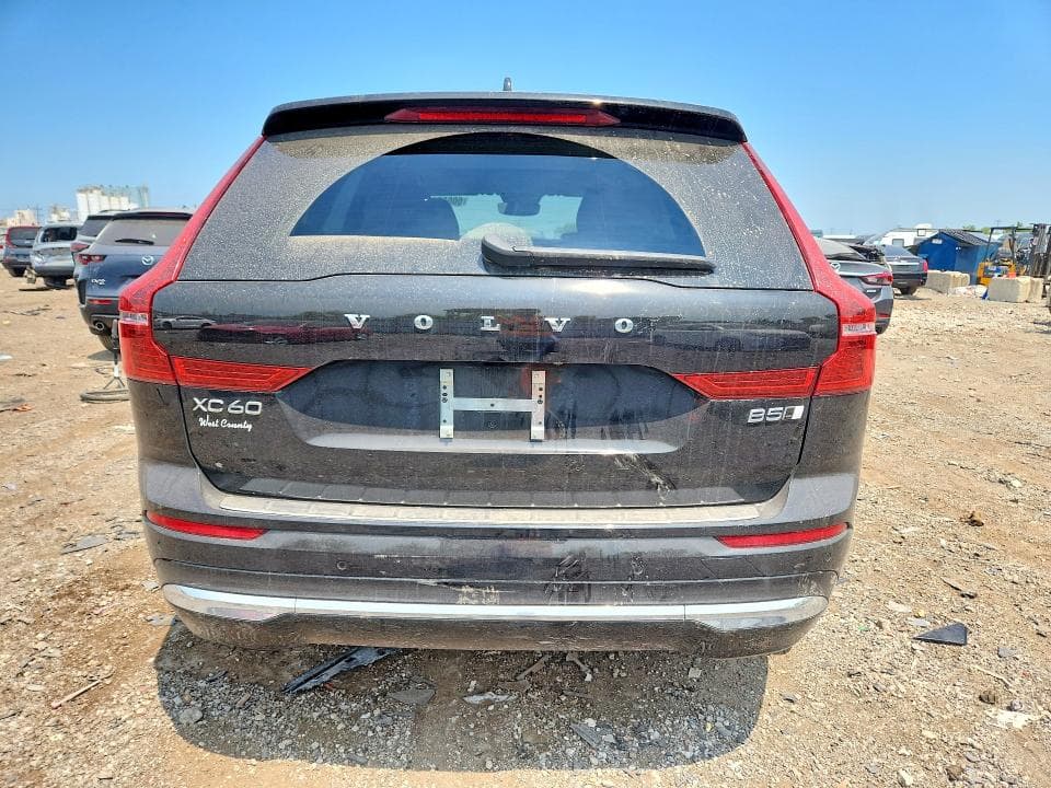 2023 VOLVO XC60 PLUS 6