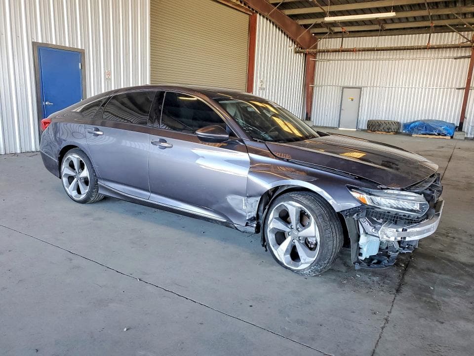 2018 HONDA ACCORD TOURING 4
