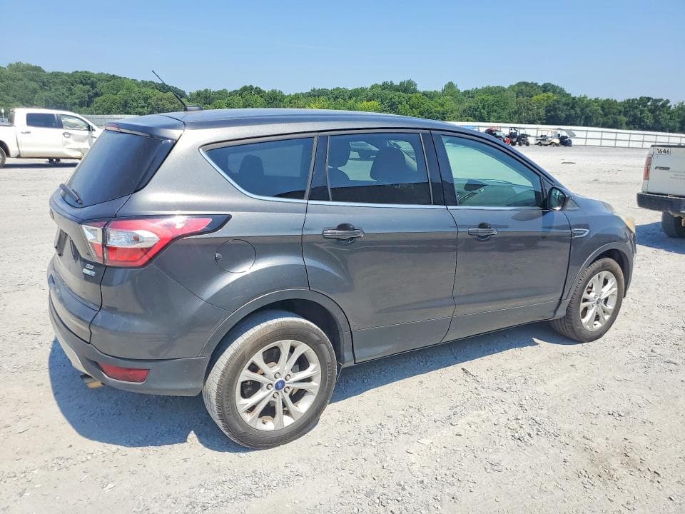 2017 FORD ESCAPE SE 3