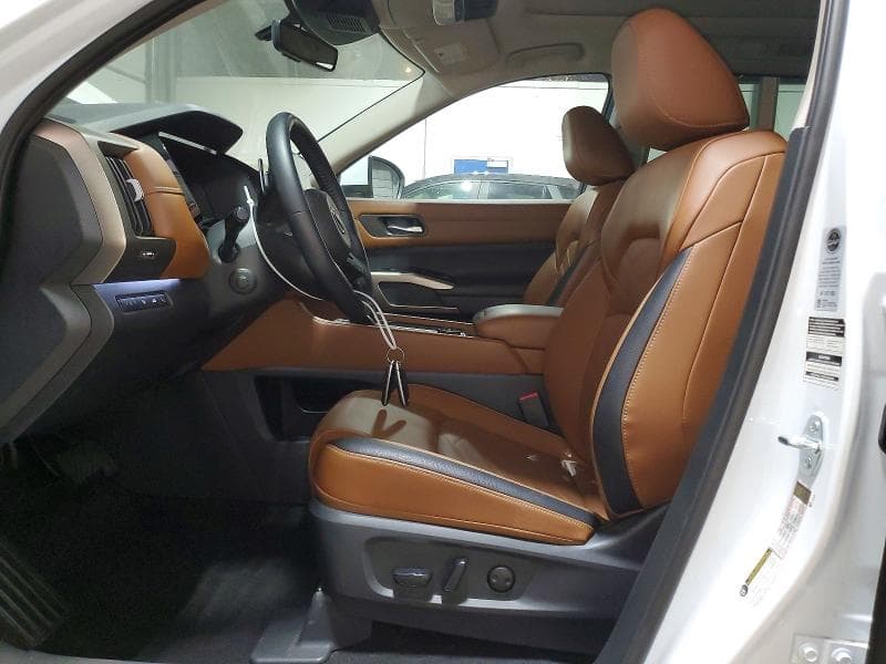 2025 NISSAN PATHFINDER PLATINUM 7