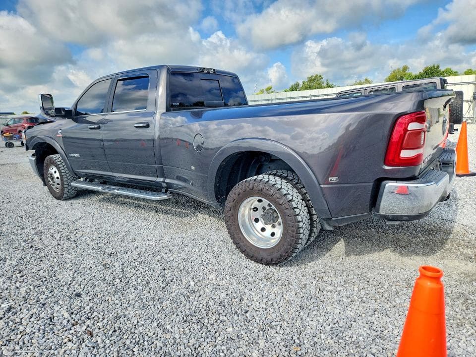 2022 RAM 3500 LARAMIE 2