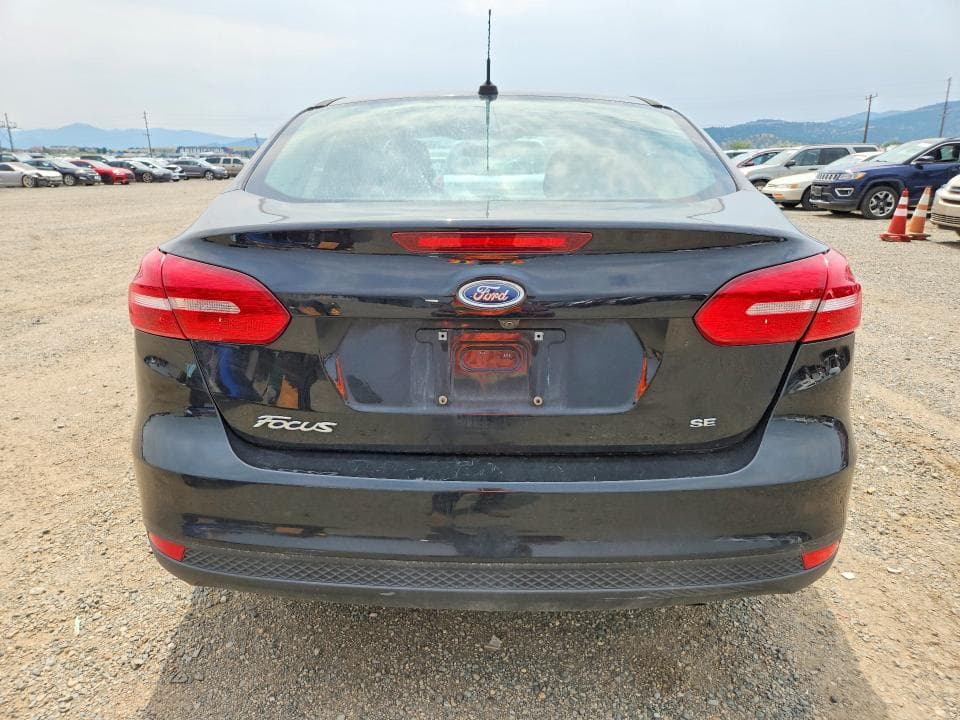 2017 FORD FOCUS SE 6