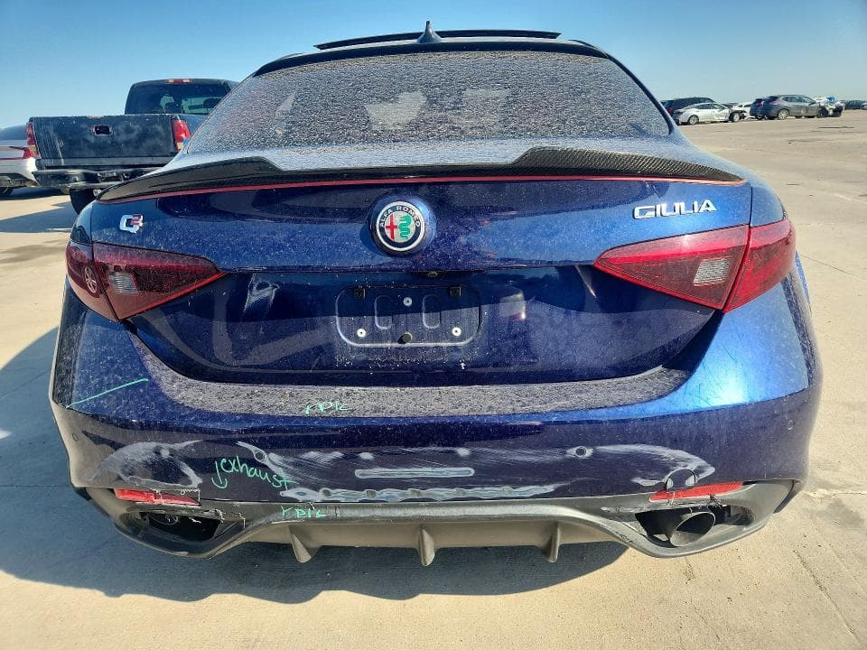 2017 ALFA ROMEO GIULIA TI 6