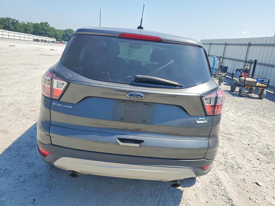 2017 FORD ESCAPE SE 6