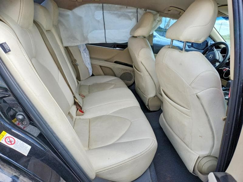 2018 TOYOTA CAMRY LE 10