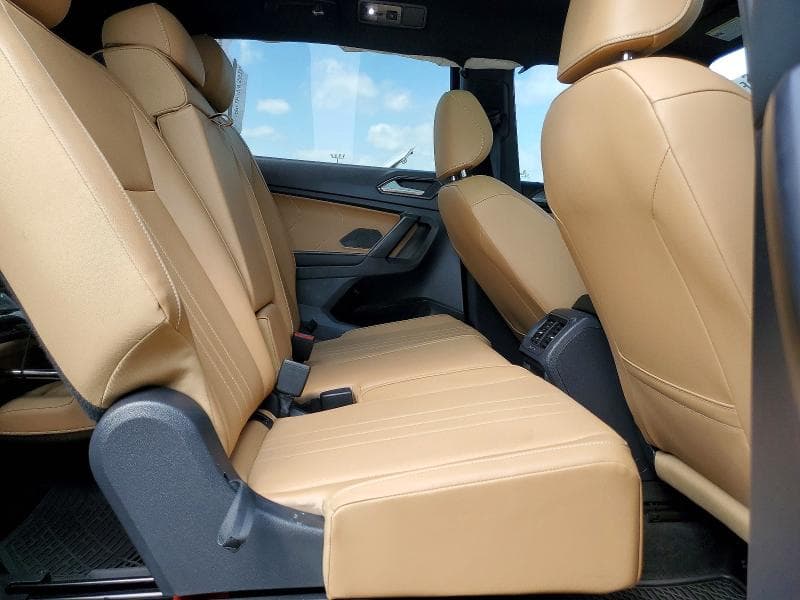 2023 VOLKSWAGEN TIGUAN SE 11