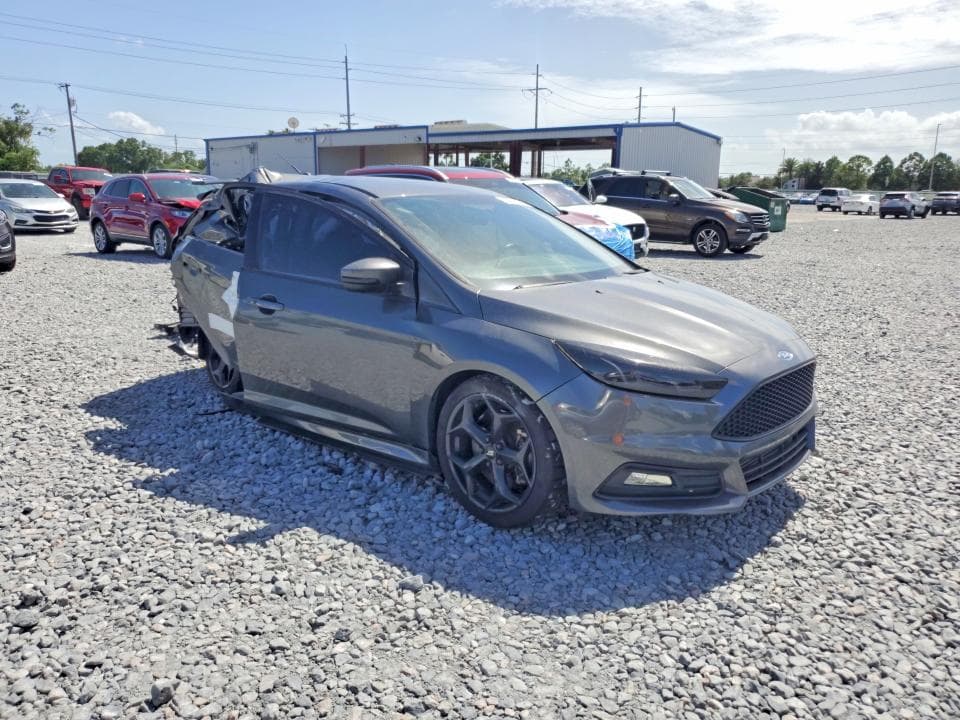 2017 FORD FOCUS ST 4