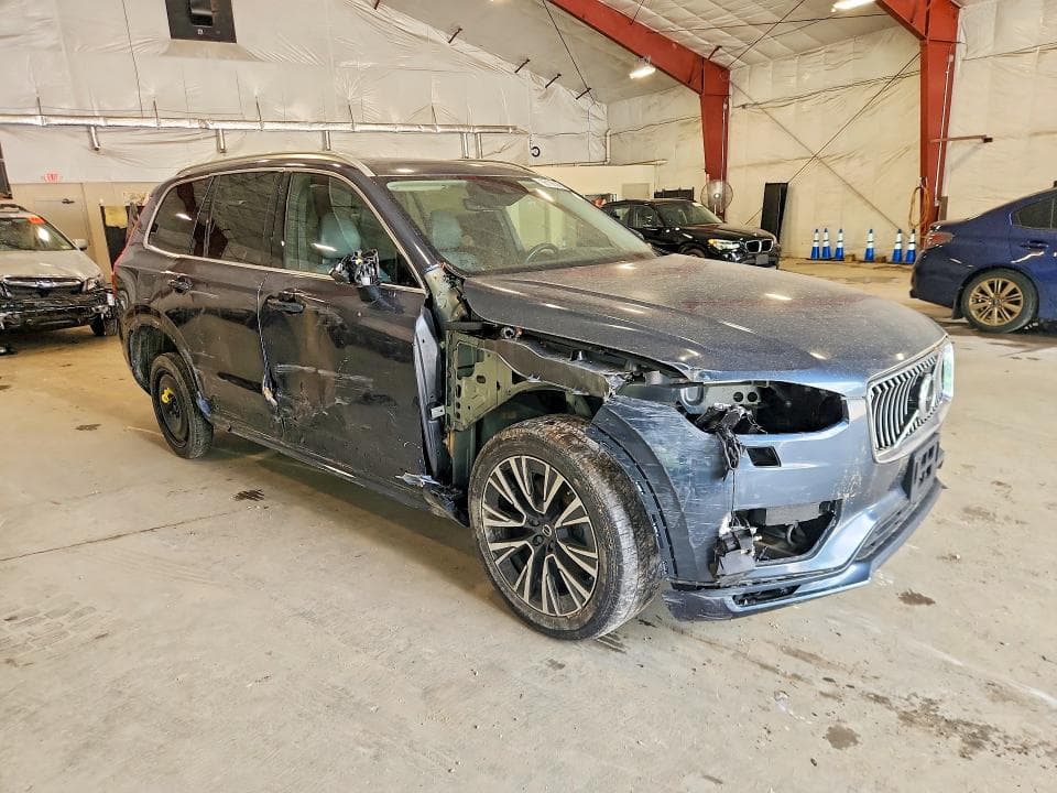 2020 VOLVO XC90 T6 MOMENTUM 4
