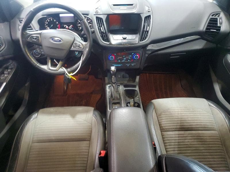 2017 FORD ESCAPE SE 8