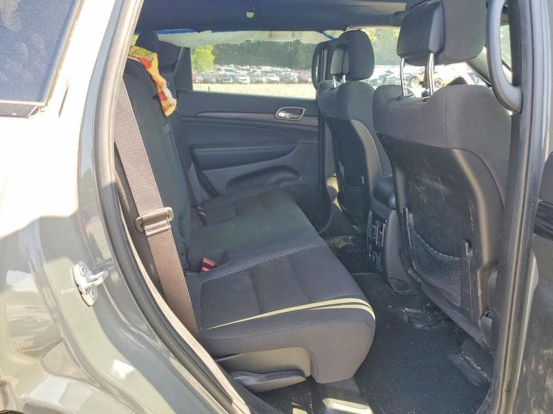 2019 JEEP GRAND CHEROKEE LAREDO 10