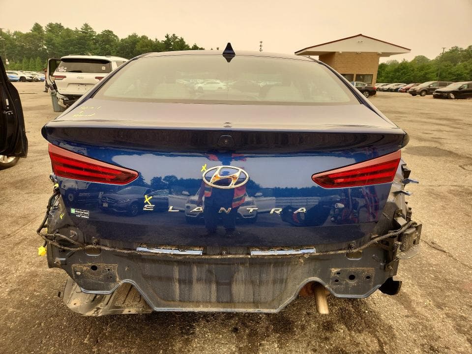 2020 HYUNDAI ELANTRA SEL 6