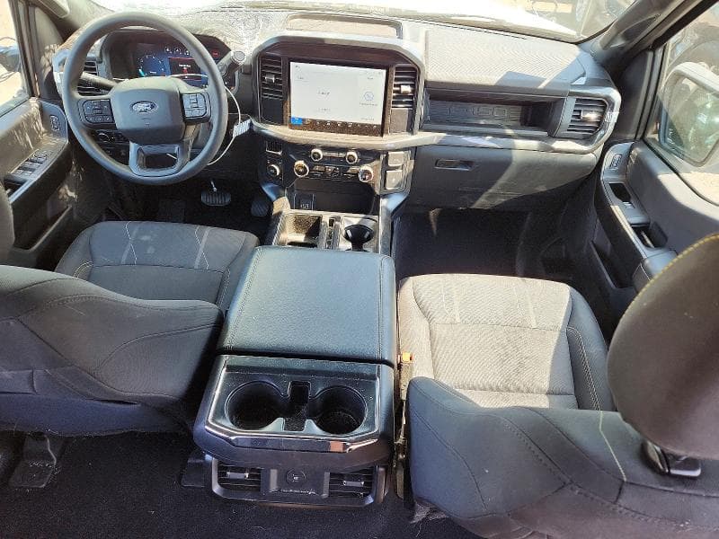 2025 FORD F150 STX 8
