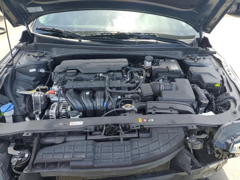 2024 HYUNDAI ELANTRA SEL 11