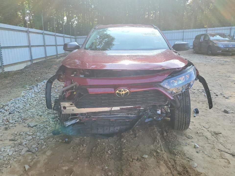 2021 TOYOTA RAV4 LE 5