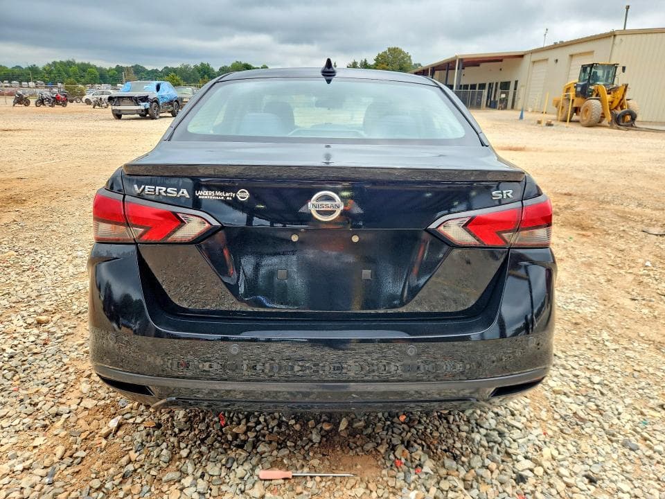 2020 NISSAN VERSA SR 6