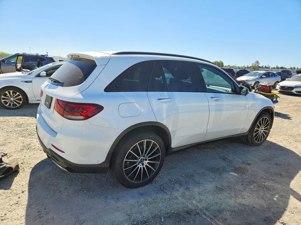 2022 MERCEDES-BENZ GLC 300 3