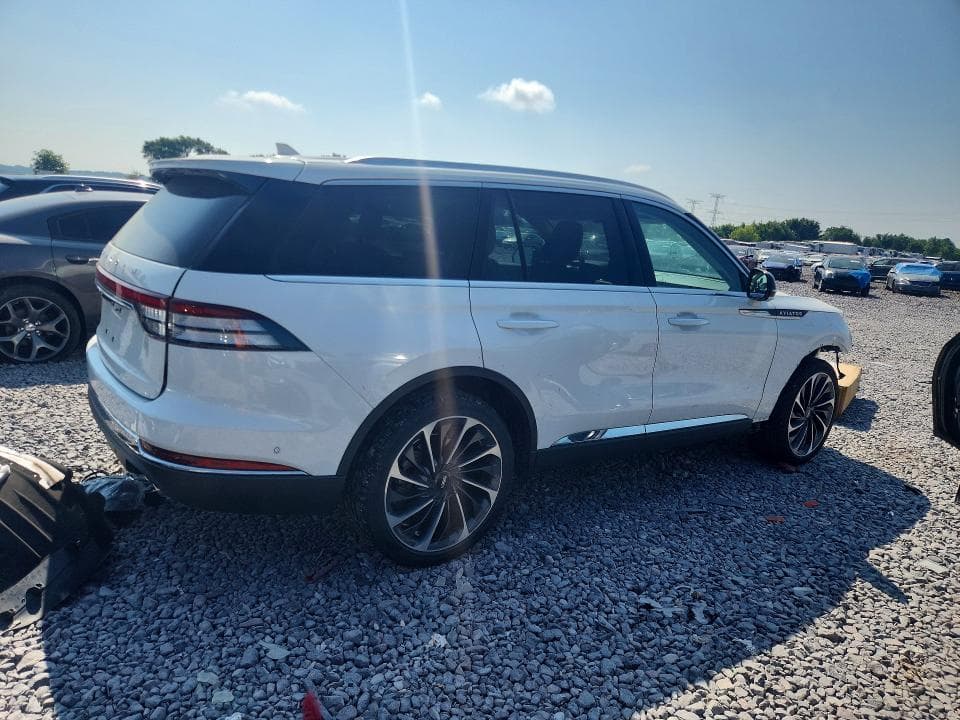 2023 LINCOLN AVIATOR RESERVE 3