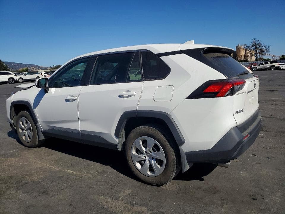 2023 TOYOTA RAV4 LE 2