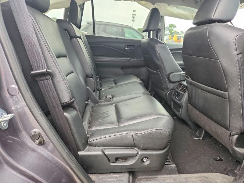 2022 HONDA PILOT SE 11
