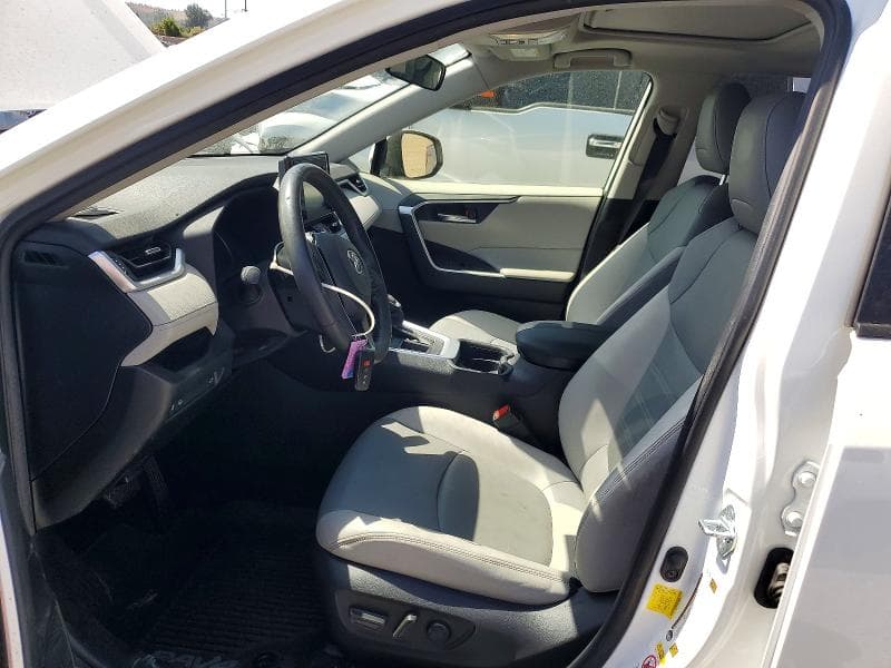 2019 TOYOTA RAV4 XLE PREMIUM 7