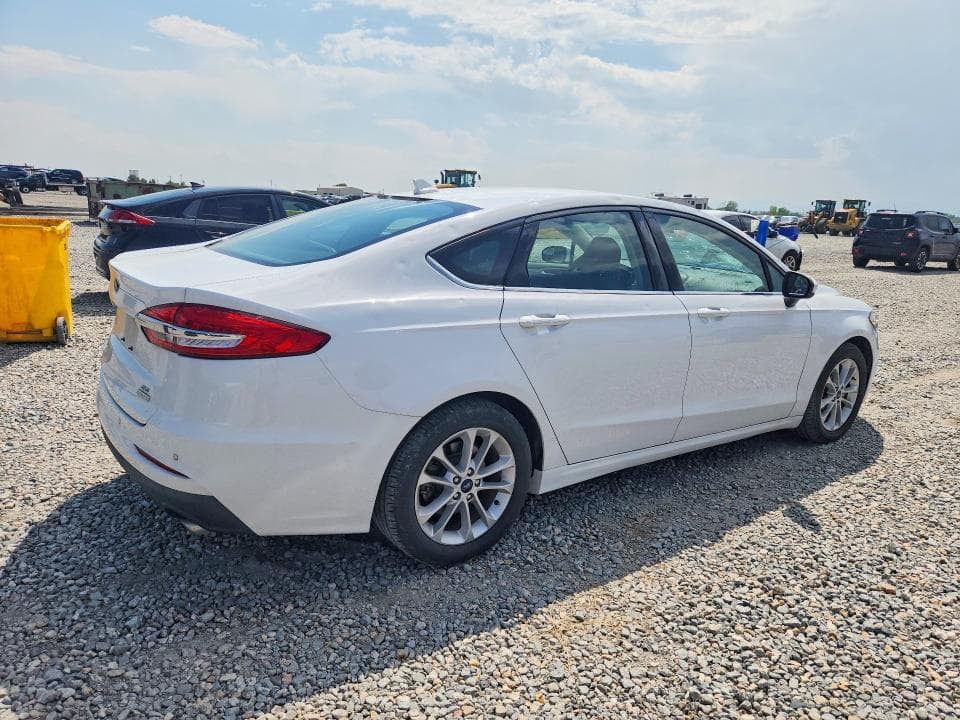 2020 FORD FUSION SE 3