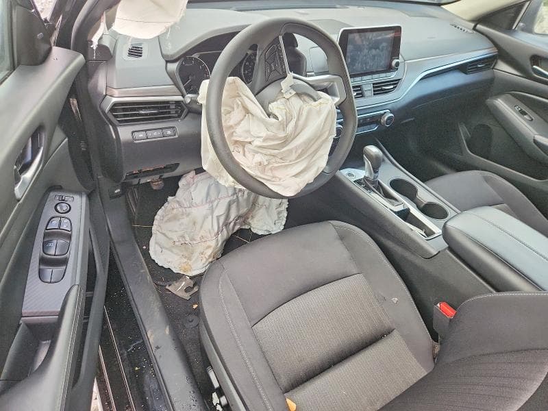 2025 NISSAN ALTIMA SV 8
