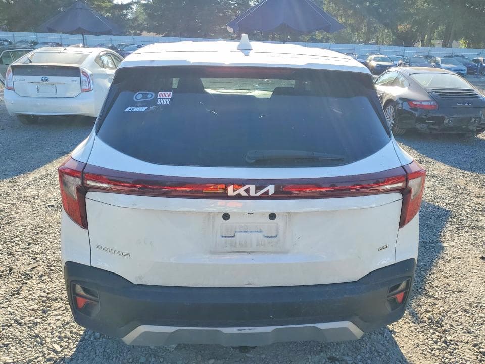 2024 KIA SELTOS LX 6