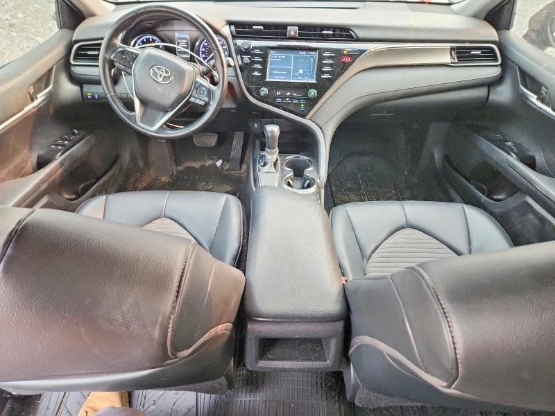 2019 TOYOTA CAMRY SE 8