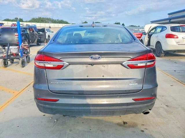 2020 FORD FUSION SE 6