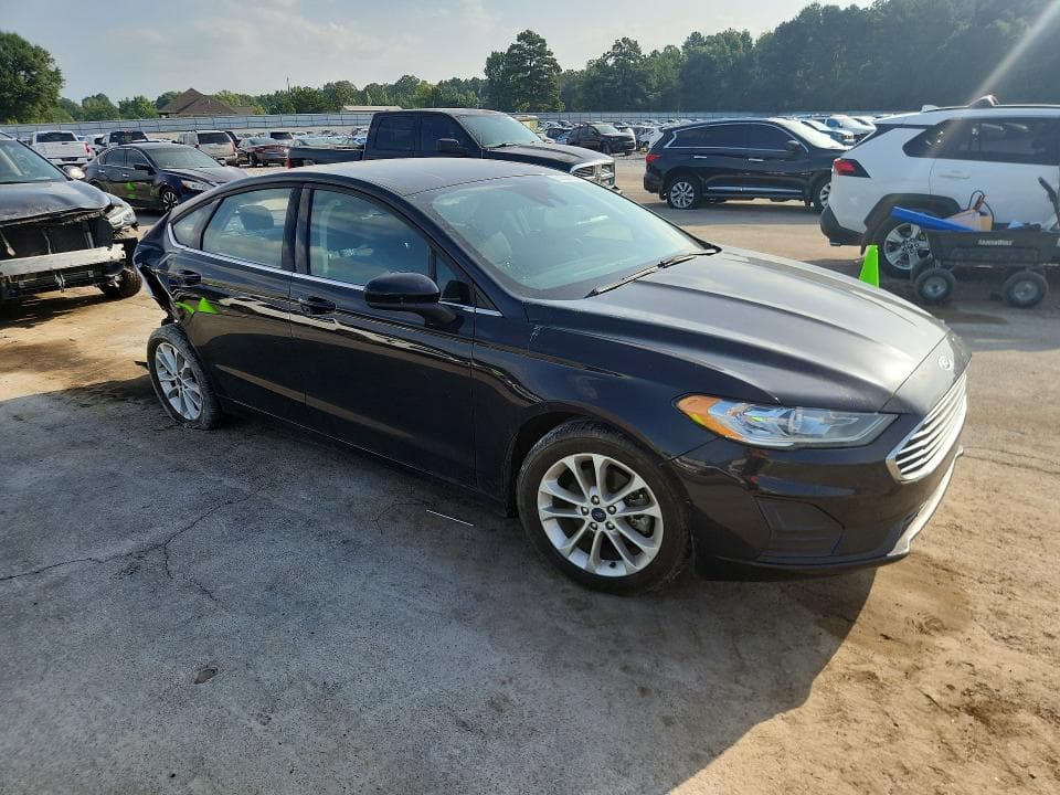 2020 FORD FUSION SE 4