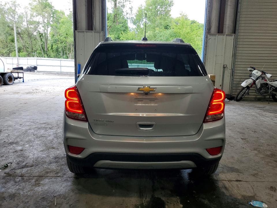 2022 CHEVROLET TRAX 1LT 6