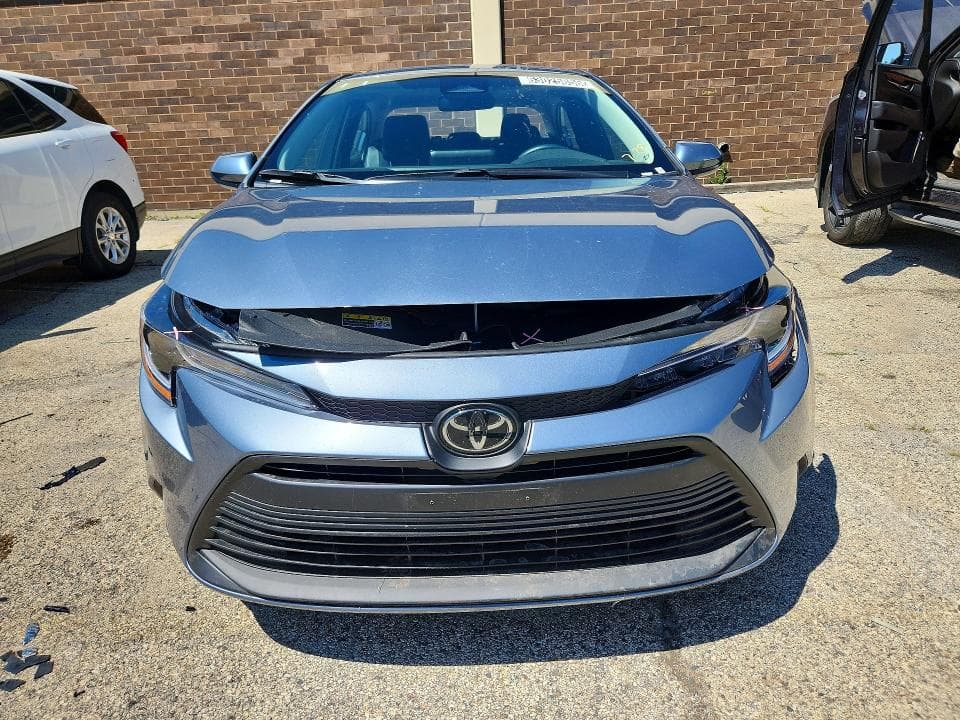 2026 TOYOTA COROLLA LE 5