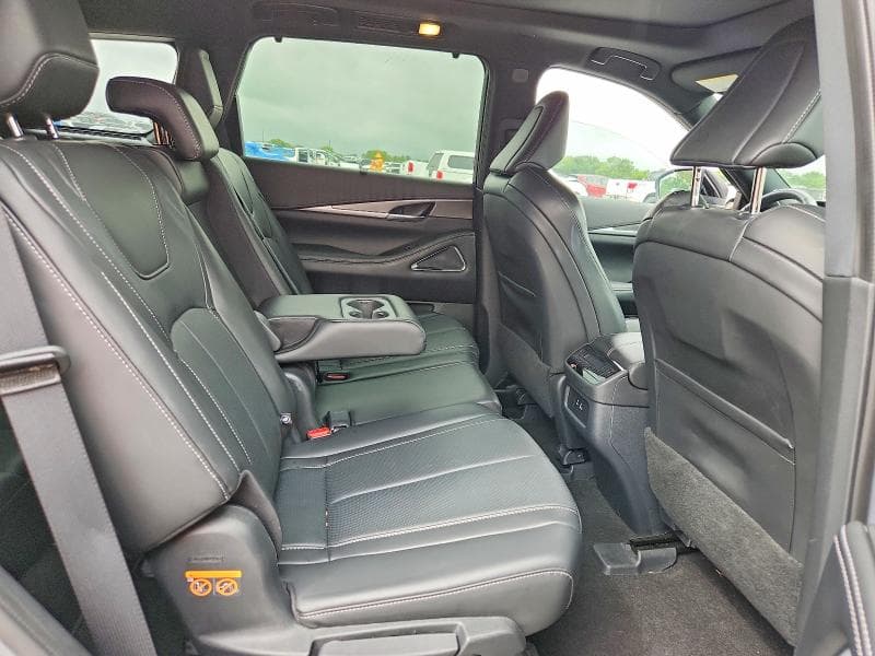 2025 INFINITI QX60 LUXE 11