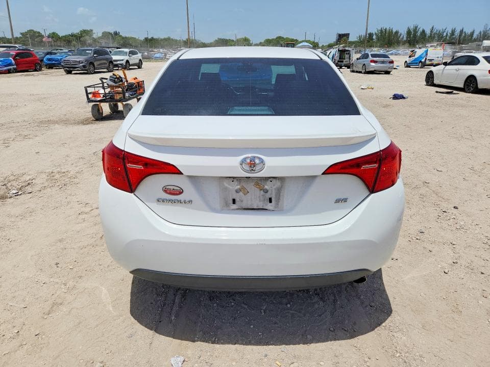2017 TOYOTA COROLLA SE 6