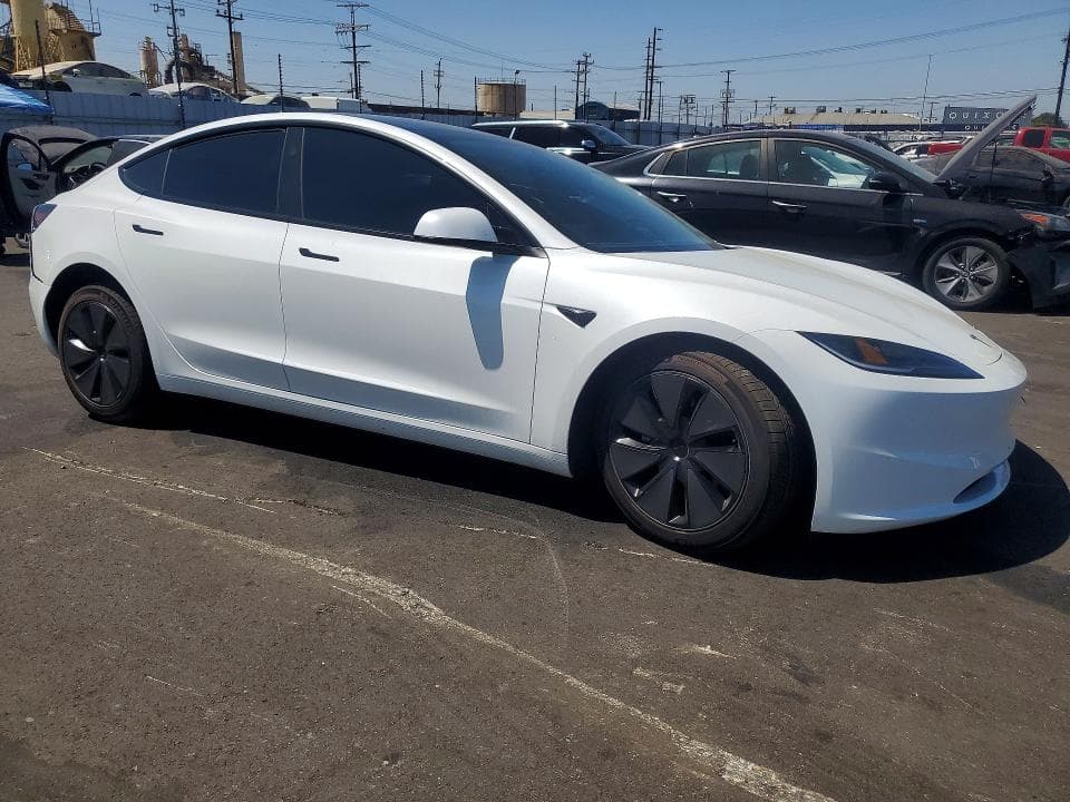 2026 TESLA MODEL 3 4