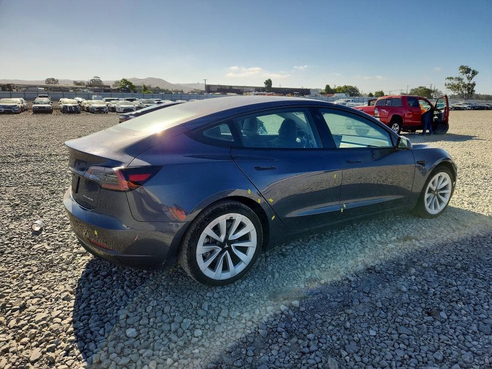 2023 TESLA MODEL 3 3