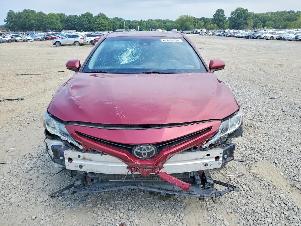 2018 TOYOTA CAMRY SE 5