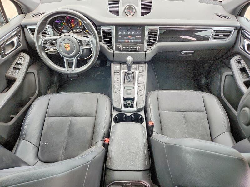 2018 PORSCHE MACAN 8