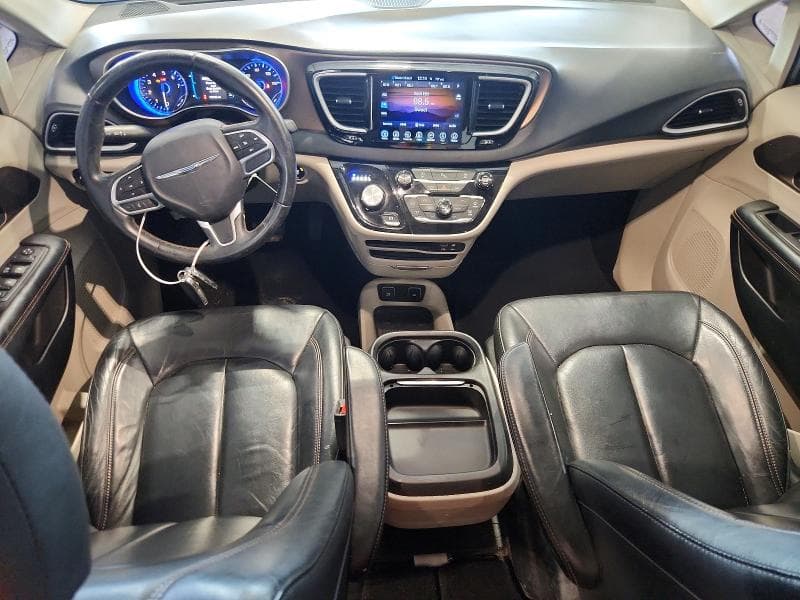2017 CHRYSLER PACIFICA TOURING L 8