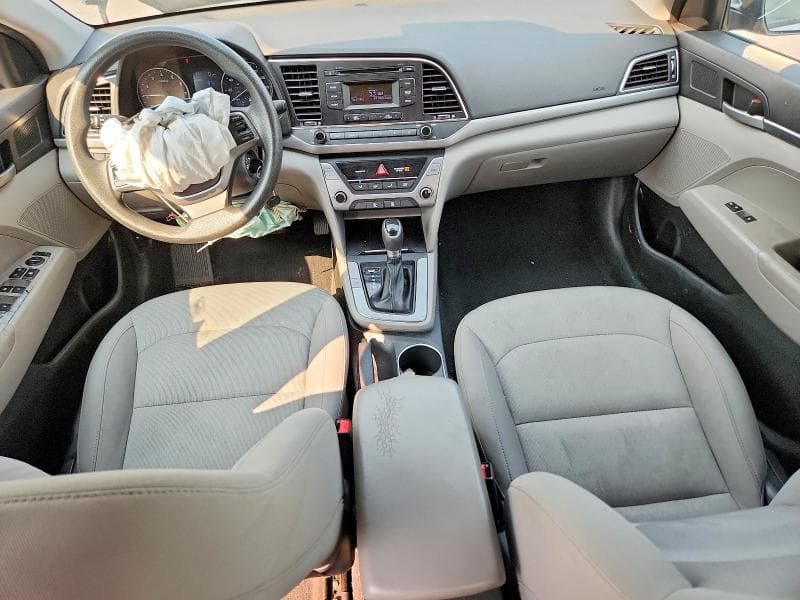 2017 HYUNDAI ELANTRA SE 8