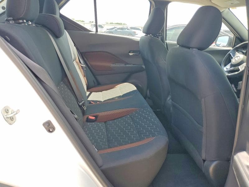 2024 NISSAN KICKS SR 11