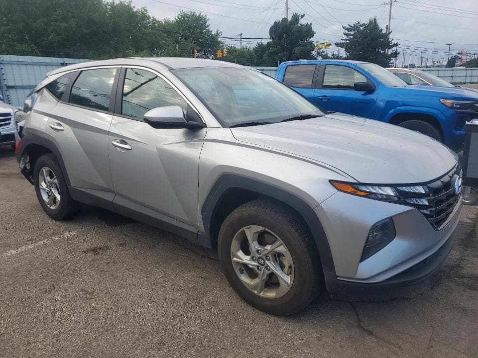 2024 HYUNDAI TUCSON SE 4