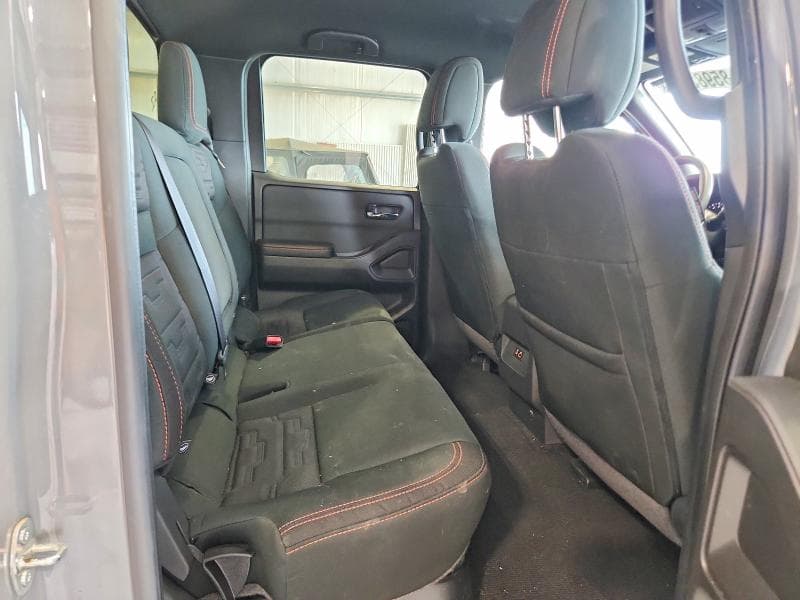 2025 NISSAN FRONTIER PRO-4X 10