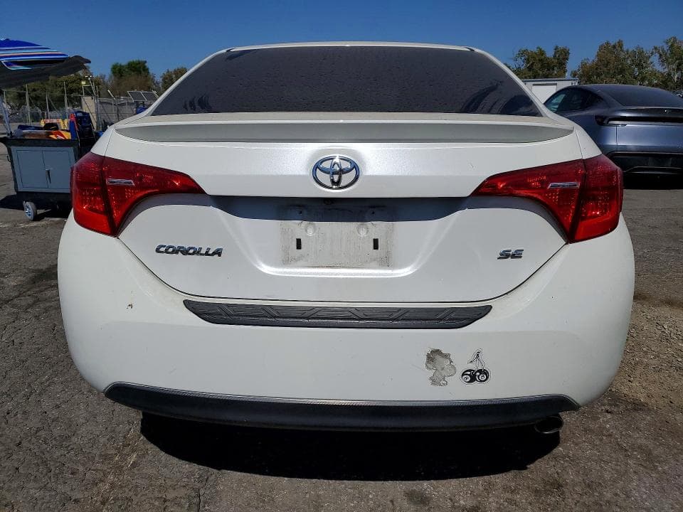 2017 TOYOTA COROLLA SE 6