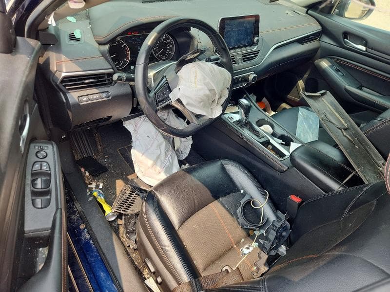 2021 NISSAN ALTIMA SR 8