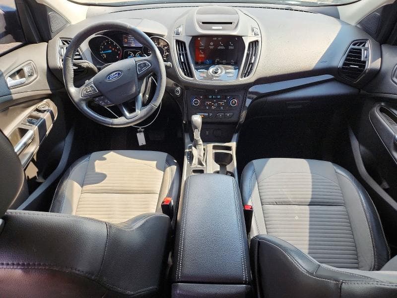 2017 FORD ESCAPE TITANIUM 8