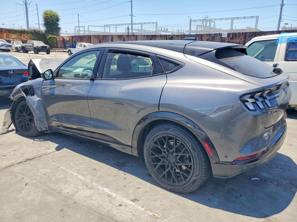 2021 FORD MUSTANG MACH-E PREMIUM 2