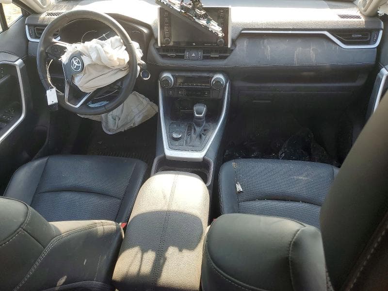 2021 TOYOTA RAV4 LIMITED 8