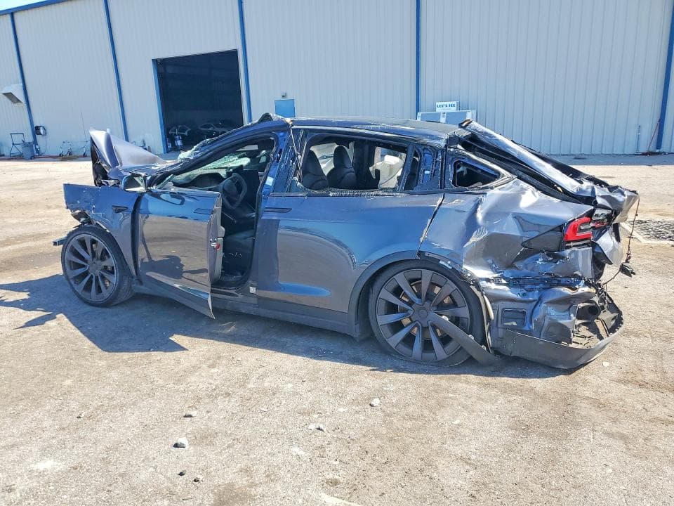 2022 TESLA MODEL X 2