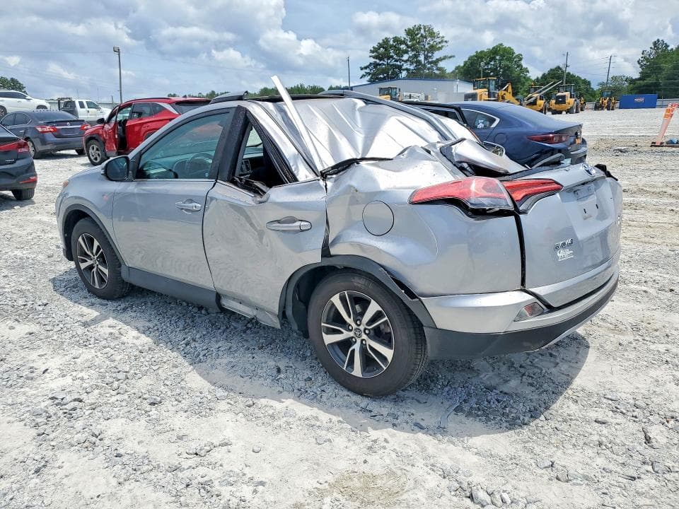 2017 TOYOTA RAV4 XLE 2